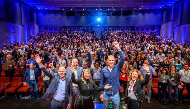 We enjoyed a great day of inspiration at our event Grow with Philips. Bert van Meurs (our Chief Business Leader for IGT) and keynote speaker Maarten van der Weijden triggered us with their stories. 'If you don’t succeed the first time, it’s okay to try again.' #EindhovenStories