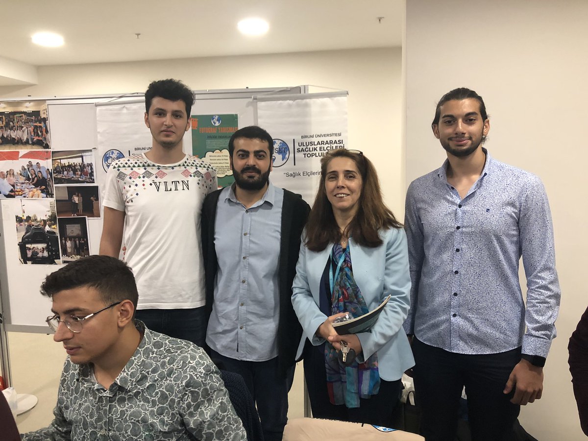 Kulüpler fuarı kapsamında kurulan tanıtım stantımıza yoğun ilginizden dolayı teşekkür ederiz. Salı ve çarşamba günü de sizleri bekliyor olacağız. Sağlık Elçisi olmaya ne dersin? 😊 <a href="/Biruniedu/">Biruni Üniversitesi</a> <a href="/DrAdnanYuksel/">Adnan Yüksel</a>