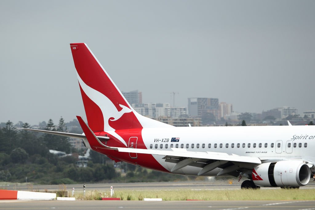 Revenue might explain Qantas’ plans: It will never have the network and operations to compete with the geographic advantages of hub carriers in moving passengers between Australia, Europe and North America  http://bloom.bg/2BAXbhX&nbsp;