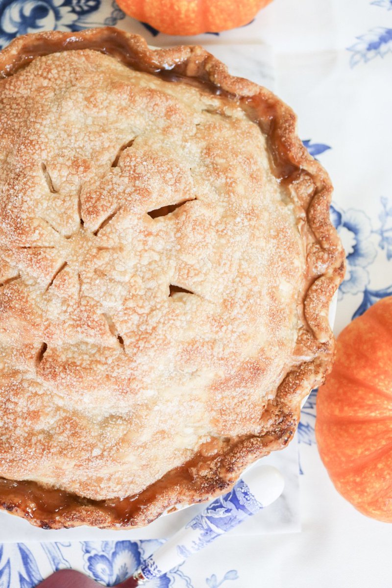 Apple Pie rosesandlillies.com/2019/10/21/app…