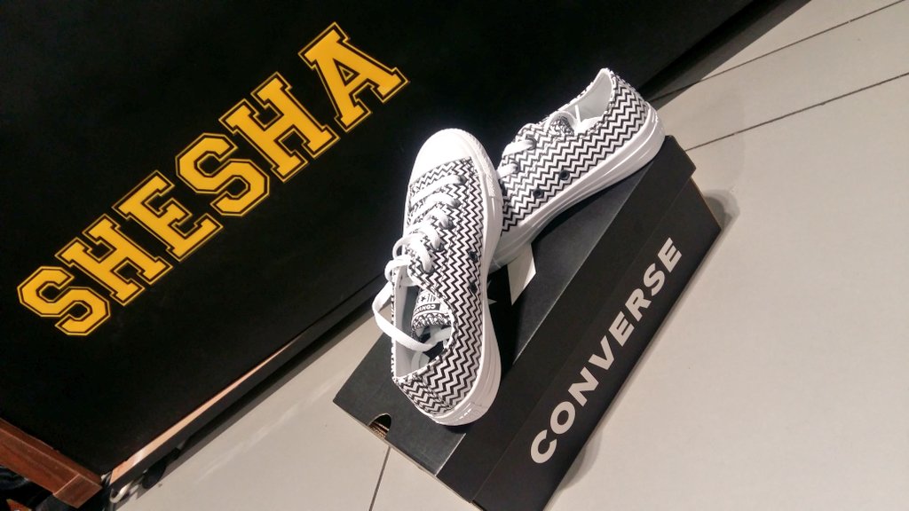 BridgetteM_10's tweet image. A huge shout out to @SheshaLifestyle  &amp;amp; my fave @Converse for the hook-up! 👟 
@20fixwithodi @20fixTrends you did the things! 🙏