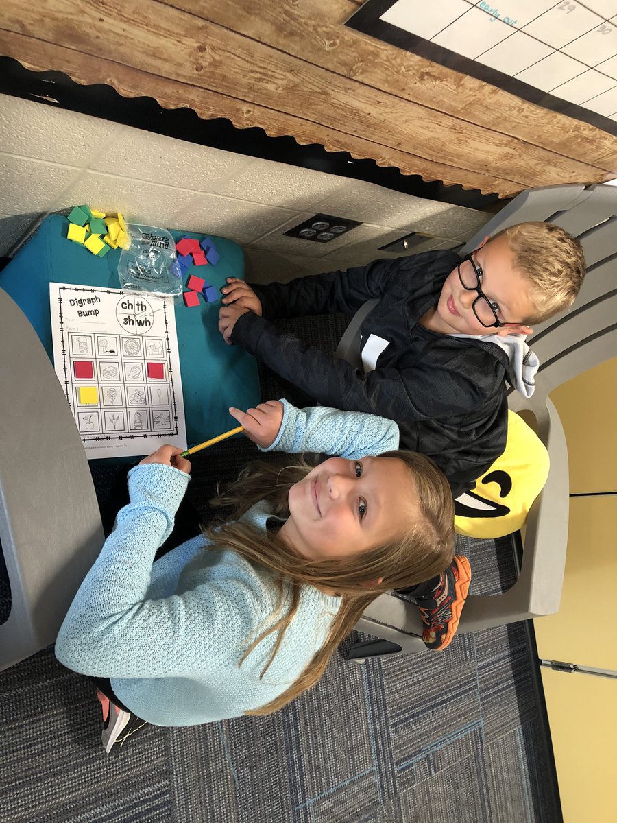 MissWanninger's tweet photo. Games make coming to school after a great weekend a little better. Today during phonics we played digraph bump and had a blast! https://t.co/Bk4mwgYAcl