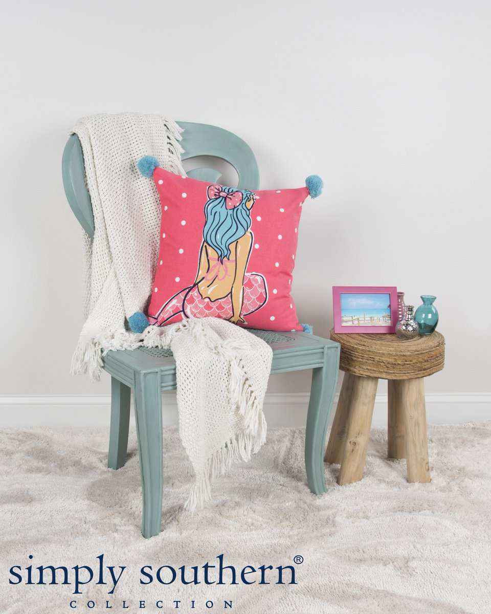 RizzyHome's tweet image. Reasons why to be a mermaid: 1. Luscious hair. 2. Don&apos;t have to wear pants. 3. Free clam bra!  #simplysouthern #rizzyhome #hpm2019 #highpointmarket2019 #mermaids