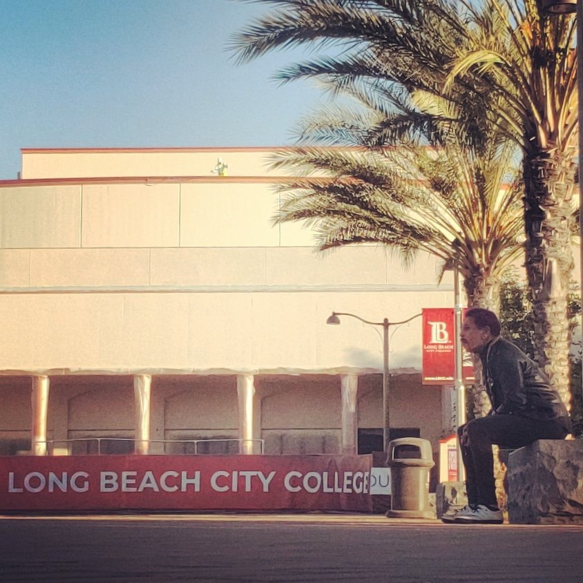 SKYLEEVAGUE's tweet image. this is how I party...

#nerdlife #loner #thisishowiparty
#teacherswhoarestudents #LBCC 
#longbeachlife #teamnosleep