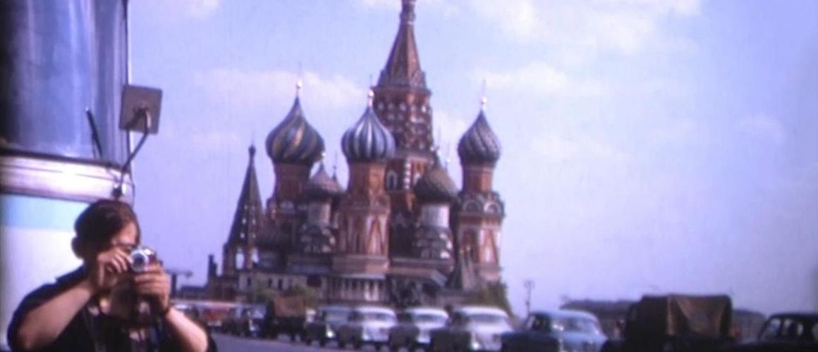 À voir 👀 Dimanche prochain à 22h40 sur @France5tv, le documentaire "Bons baisers de Moscou" d'Yvan Demeulandre. Avec de nombreuses archives de notre fonds 
programme-tv.net/programme/cult…