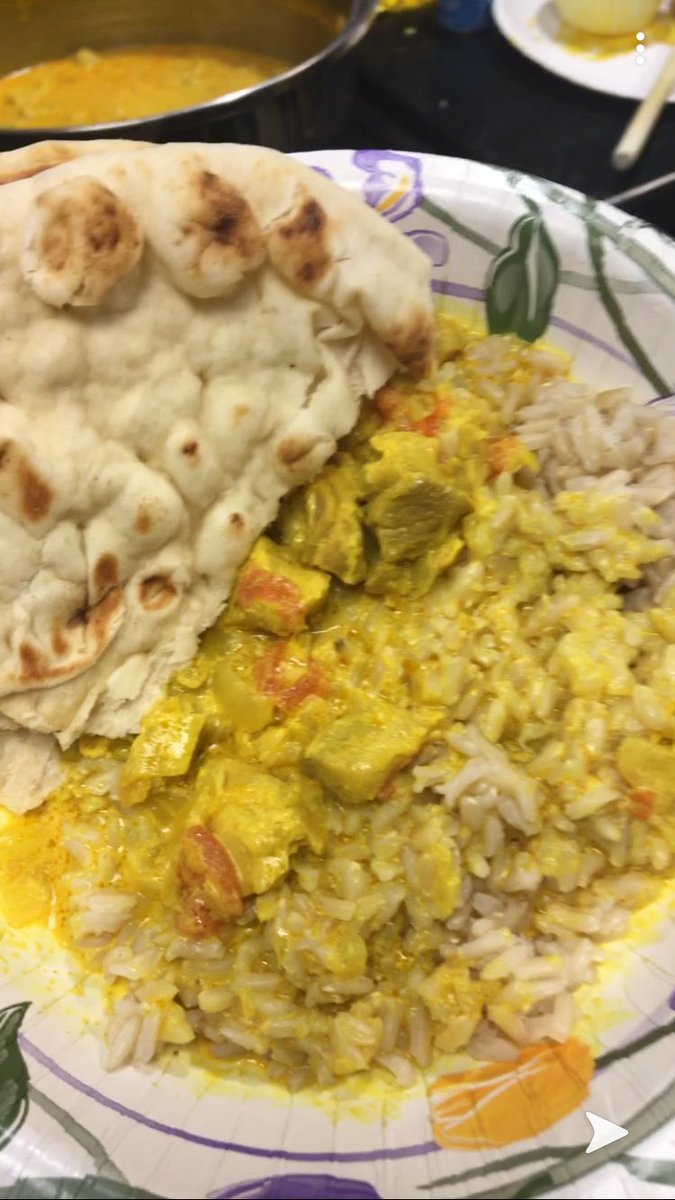 nxs580's tweet photo. taft cooking nights- butter chicken edition https://t.co/lraOV0V9Kn