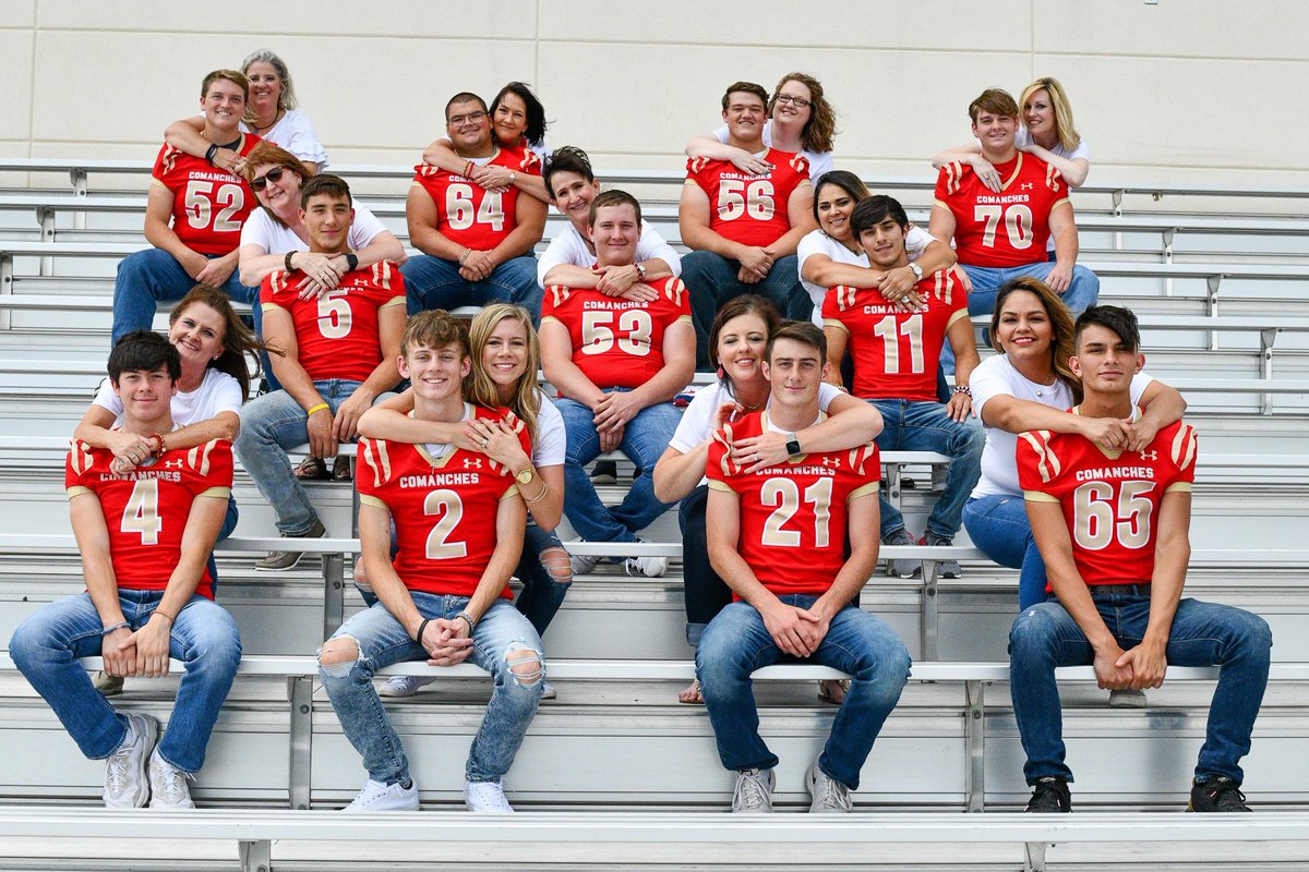 KristaRHopkins's tweet photo. Fun mom photo shoot...We love our boys of fall! #footballmom #70MOM @T_hop1814 @kelleytucker74 @WTComancheFB #rolltribe @ComancheAT https://t.co/cn8kJFEdbM