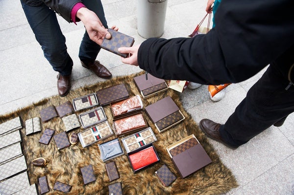 ScienceFuture1's tweet photo. A High-Tech Solution for Rooting Out Counterfeit Goods https://t.co/W4YdOD7Y6r via @@sciam https://t.co/2uR05xmcJM