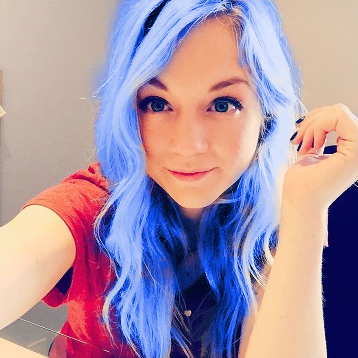 meggsspn's tweet photo. Con questa luce sembro che ho i capelli fosforescenti😂 https://t.co/cQBUqPFxeA