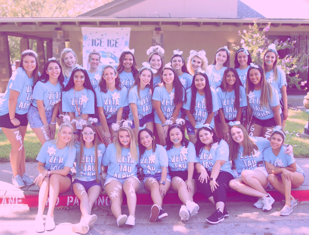 and just like that PC Fall ‘19 was officially initiated! 👑 We are so happy to welcome this wonderful group of women into our sisterhood 🤩 #zetaisforever