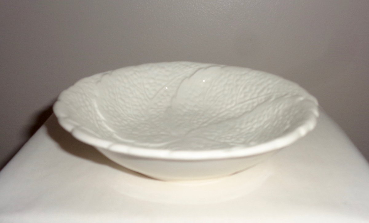 MullardAntiques's tweet photo. Falcon Ware Thomas Lawrence Sweet Dishes https://t.co/ic7p0r3y6q #housewares #ceramic #vintagedesign #collectible #leaddesign #mullardantiques #falconware #thomaslawrence #sweetdishes #trinketdish, #sorbet #icecreeam https://t.co/Wdf48RUmAe