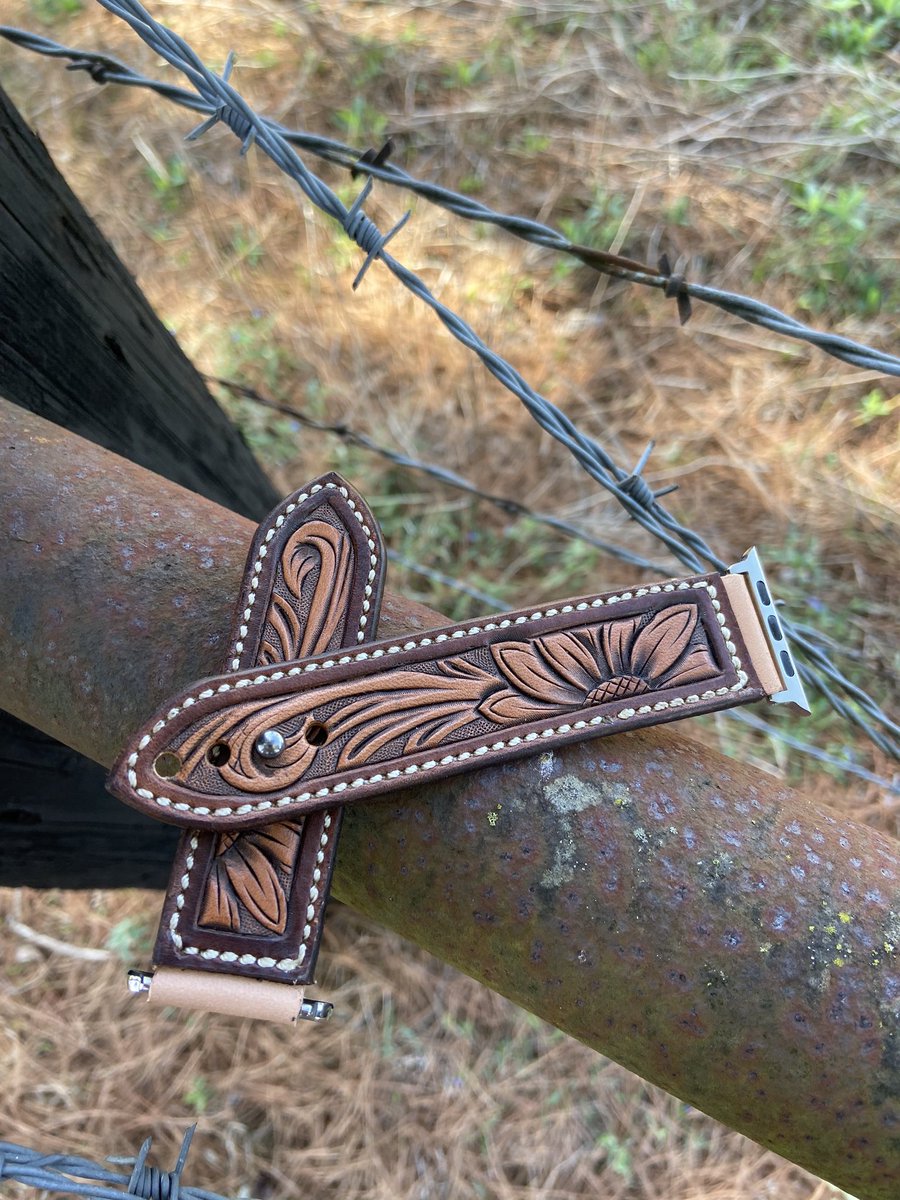 tymo989's tweet photo. Sunflower watch band👍🏼 https://t.co/xCtPxRipeB