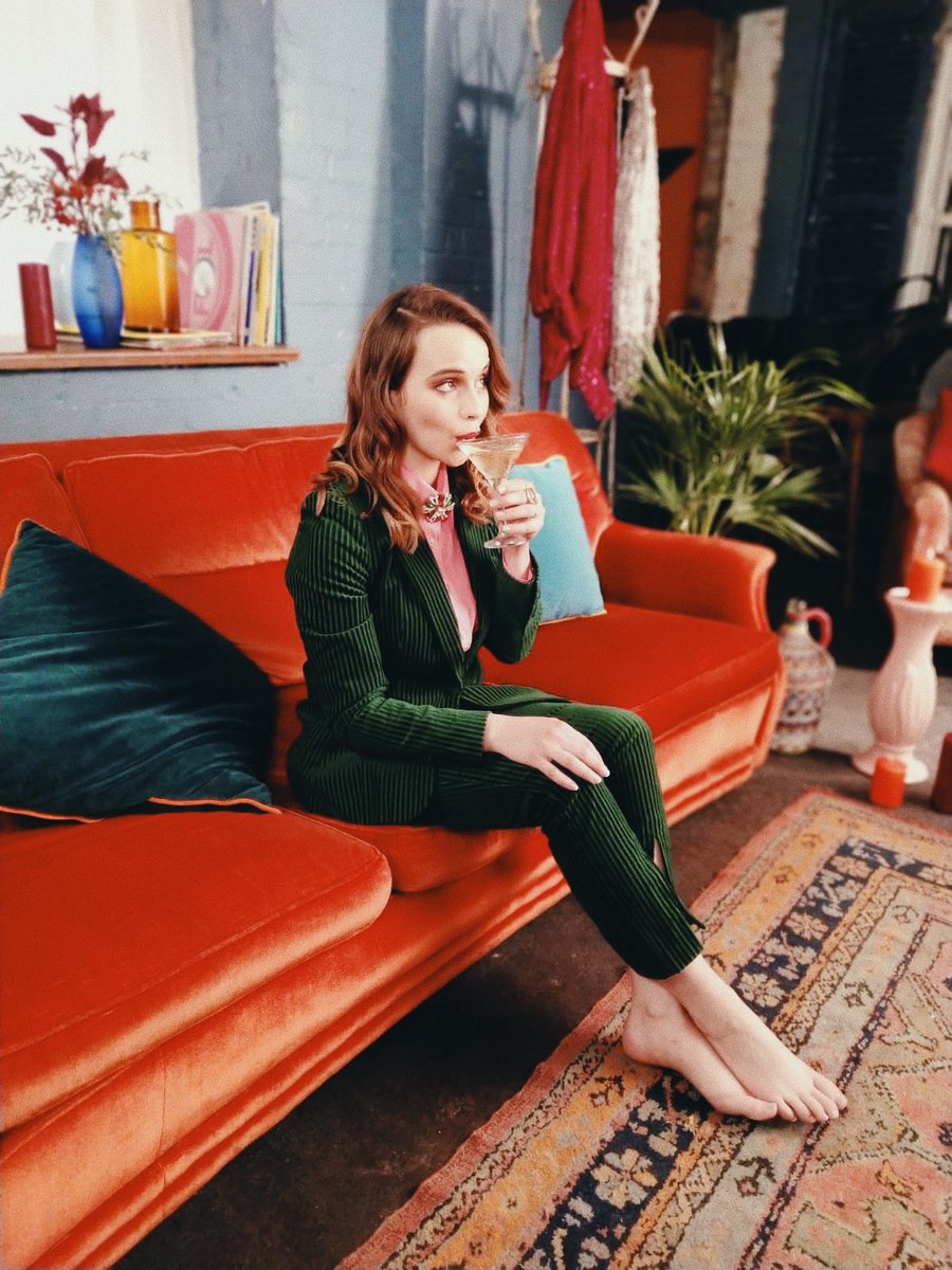 GabrielleAplin's tweet photo. 👄 Like You Say You Do 👄 out Friday 25/10/19. Pre-save here! https://t.co/wW0VWKedtv https://t.co/ExsgjLuBsU