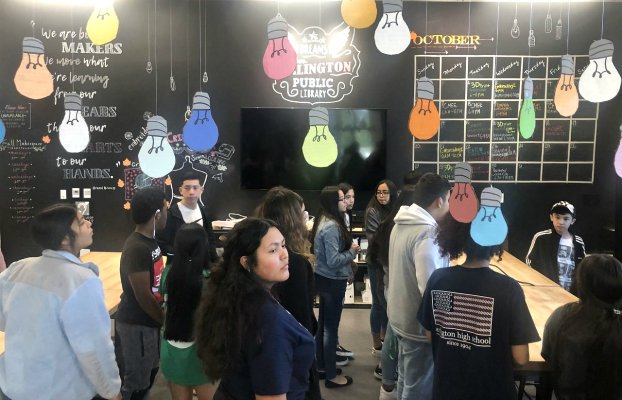 ArlingtonHSLib's tweet photo. Freshmen AVID students took a field trip to the George Hawkes Arlington Public Library. Applications for APL cards were completed and turned in. We toured the TEEN space, explored databases,and found out about volunteer opportunites. What a great learning experience! #coltsread https://t.co/4joMZdjnmx