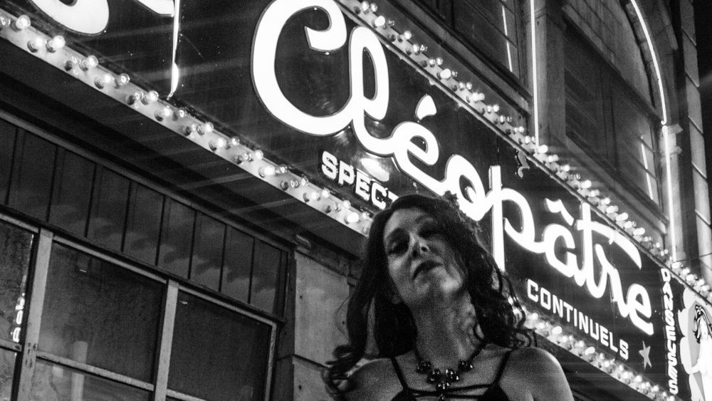 VelmaCandyass's tweet photo. #hauntedredlight #walkingtour #redlightdistrict #montreal #halloween https://t.co/mWEVScinOt  #shhhhhh #secretmontreal      https://t.co/mWEVScinOt https://t.co/JIgWW7l7UR