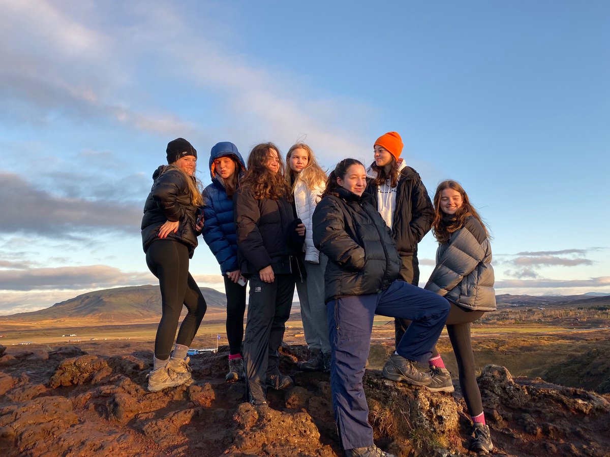 GeogDept_WHS's tweet photo. An insta-worthy crater! 📸 #ExploreWHS #WHSfun #WHSIceland #Nofilter https://t.co/DuKjyFv5bG