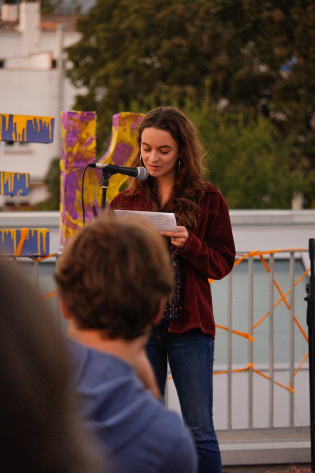 🍃 Dissabte vam acomiadar el Festival Spàrrek 2019 amb un acte molt bonic al terrat de la biblioteca. Moltes gràcies al nombrós públic que hi vau assistir. 

Fotografies de @mirandolaescena i @uaccentuada a Instagram.