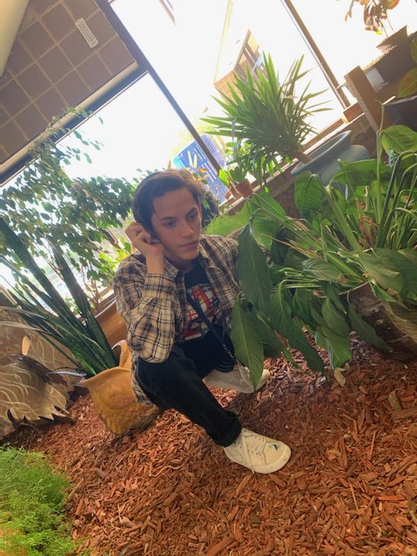 MHSLEAF's tweet photo. OCTOBER CAMPAIGN:Single use water bottles can greatly affect our environment, however reusable water bottles can be a start to fixing this problem.Come by the StuCo room 5th period and pick up a LEAF sticker to put on your reusable water bottle. Take a pic and use #takeitorLEAFit https://t.co/tXdavriAm9