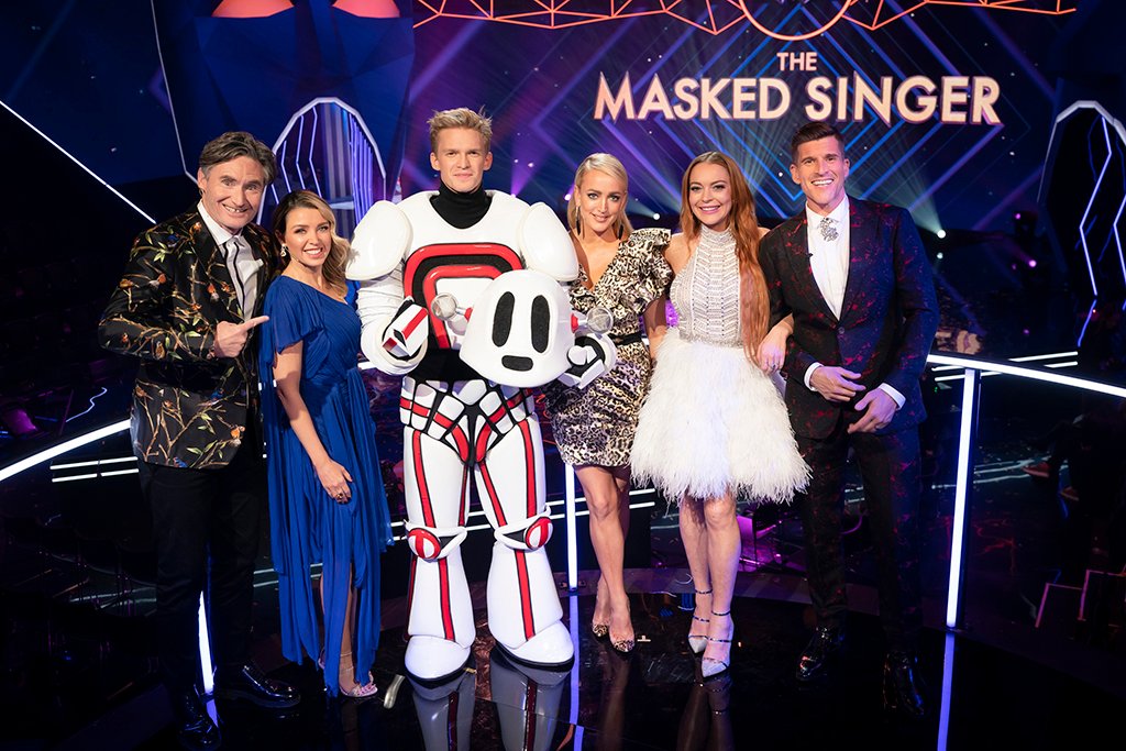 ParamountANZ's tweet image. #TVRatings 21 Oct: A huge 1.88 million people nationally watched Robot AKA @CodySimpson win The #MaskedSingerAU. The Final Reveal was #1 across the night. 1.23 million watched the episode leading into the Final Reveal. @Channel10AU won the night and topped all key demos.