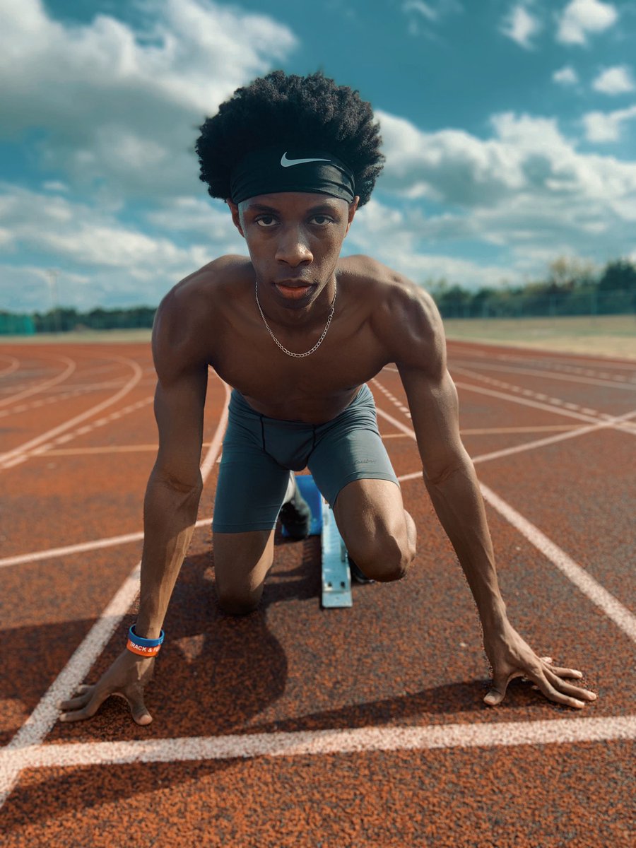TheErinBrown's tweet photo. They Know Me By My First Name❗️🐅 #RunningOnE⛽️ #TTE🧬 https://t.co/ZXmh8uiSOL