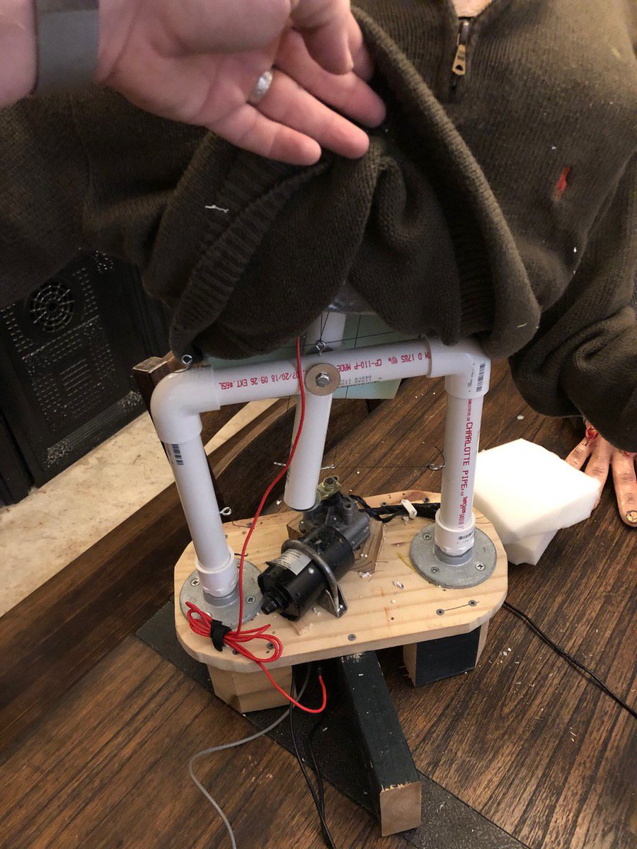 FrightProps tweet media