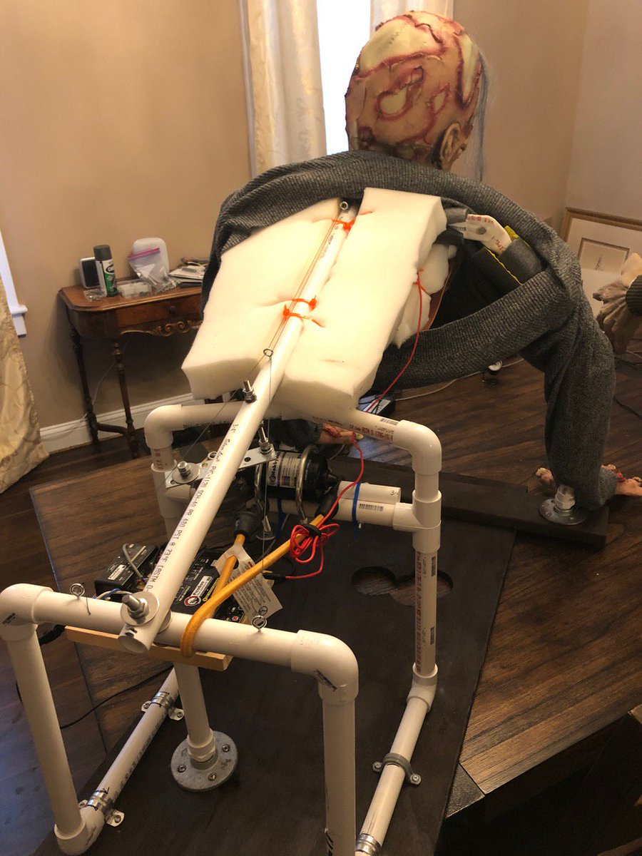 FrightProps tweet media