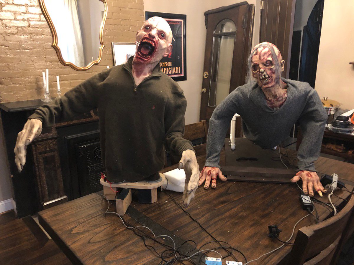 FrightProps tweet media