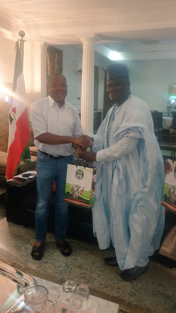 Debrief meeting with His Excellency <a href="/EmekaIhedioha/">Emeka Ihedioha</a> by the Saving One Million Lives Performance 4 Results (SOML-P4R) programme team,led by the programme manager, Dr Ibrahim Kana.

The gains for the programme can have significant impact in improving the Health indices in Imo state.