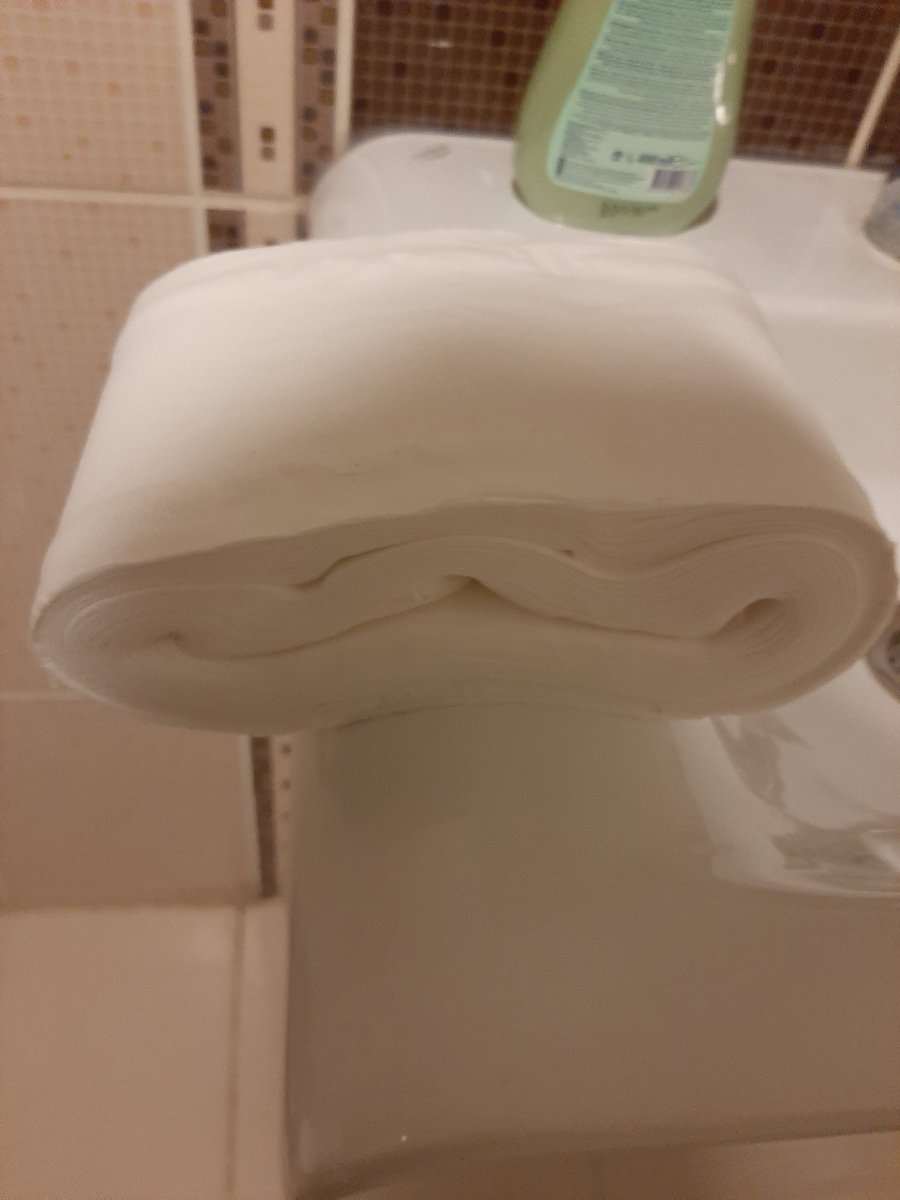 Üniversteli olupta peçeteye para verende ne bileyim..