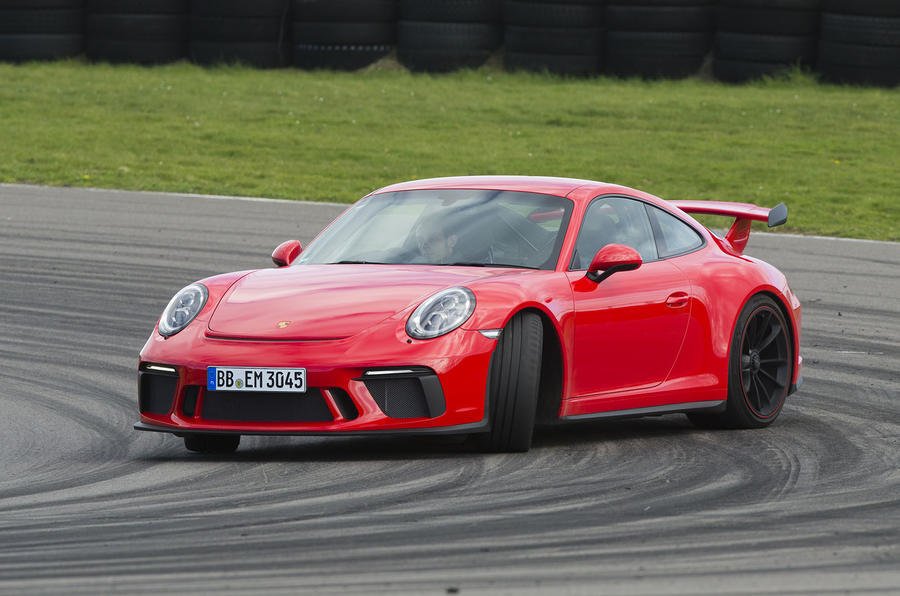meinpanam's tweet photo. Alrededor del 80% de los 911 GT3 producidos han sido utilizados asiduamente en los circuitos. #MeinPanam https://t.co/jaLL0QIhG8