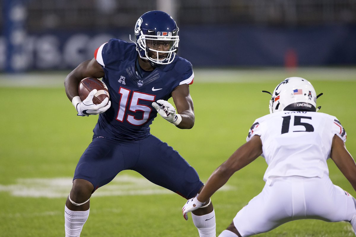 TheJoshGuilford's tweet photo. Blessed to have earned an offer from The University Of Connecticut🙏🏽 #AGTG https://t.co/z34a8ym7KX