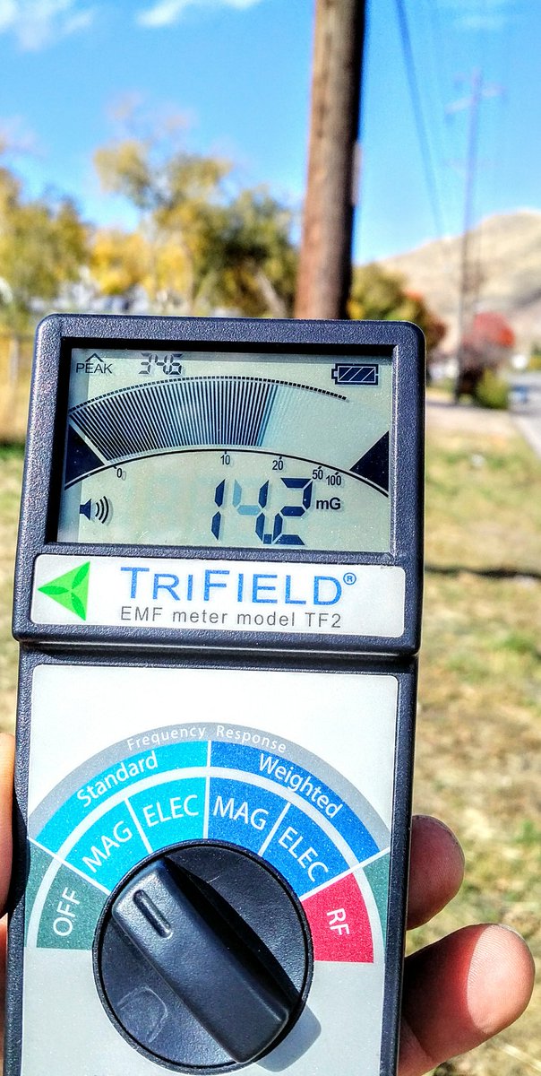 donMiguelSLC's tweet photo. On 400 W. measuring the #EMF #radiation from @RMP_Utah 138 kV lines. The #trifield meter, registering 34.6 mG (every 30 sec). Exposure to levels over 1.0 mG is harmful to humans. Yet, RMP will expose @PoplarGroveNA residents w/ Beck St. @MarathonPetroCo upgrades! #health #utpol https://t.co/umgIcW1ErU