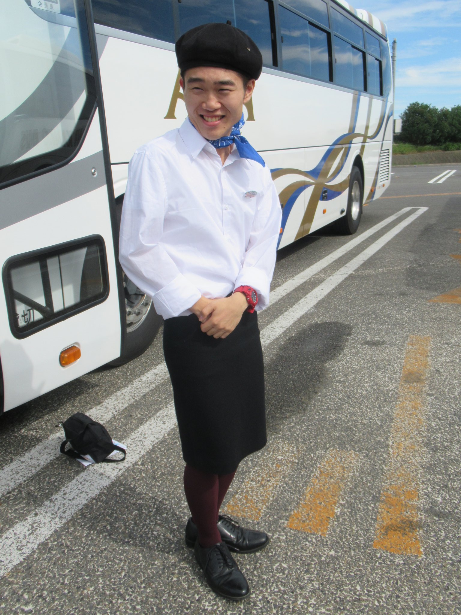 Smile 可愛いバスガイドさんだった 爆笑して楽しんでたのに 大喜利になったら意気消沈 ほとんど閃かなくて 泣きそうになってた いつも優しい言葉をかけてくれるの 嬉しいよ 有難う Gpsバスツアー 末っ子気質 清原大空 T Co E61gq6alud
