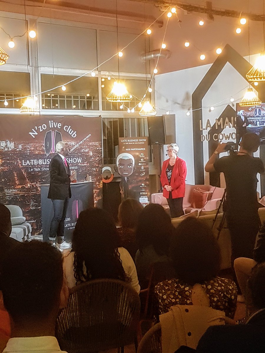 #LateBusinessShow de <a href="/nzoshow/">Okem N'zo</a> avec <a href="/PascaleJOLY/">Pascale JOLYLOMBARDI</a> qui raconte sa #life en direct ! #lamaisonducoworking #vismaviedentrepreneur #resilience