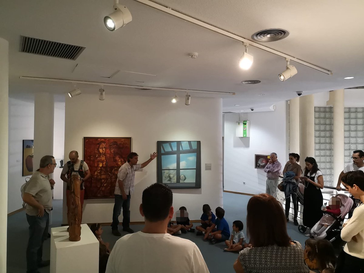 MuseoArteAlm's tweet photo. Gracias a todas las familias por acompañarnos una semana más viviendo y sintiendo vuestro museo de una manera creativa y divertida.
#TallerEnFamilia #Espacio2 #MuseosDidacticos #MuseosDivertidos https://t.co/8JpbF73049