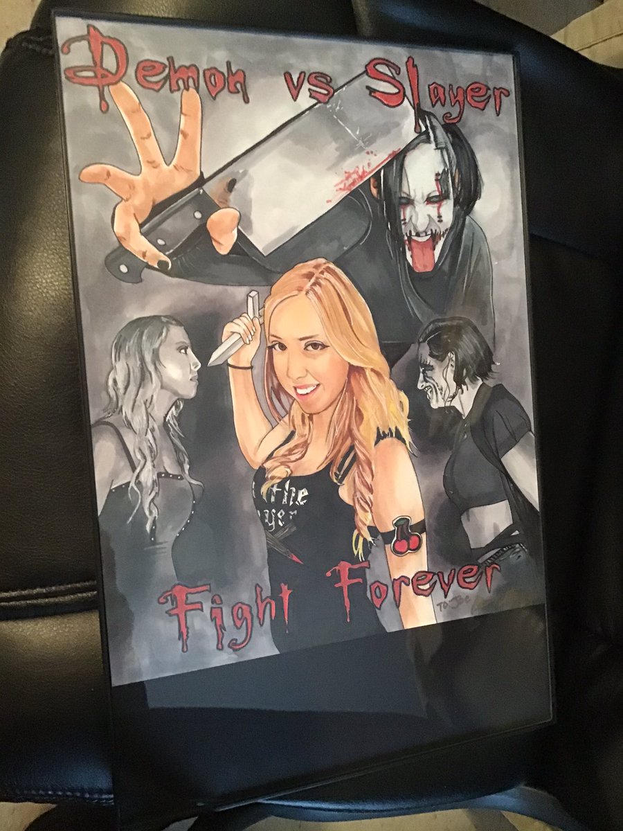 Karma_Kills_836's tweet photo. Hey guys ππβοΈπ #EpicMailCall today from @maria_tattoo13 my Awesome Demon Vs Slayer commission π
It is even more epic in person as always Maria captured the emotion of my favorite fued & I canβt thank her enough so hope you like it @WeAreRosemary @AllieWrestling @DemonxBunny https://t.co/JRAS6B4rNE
