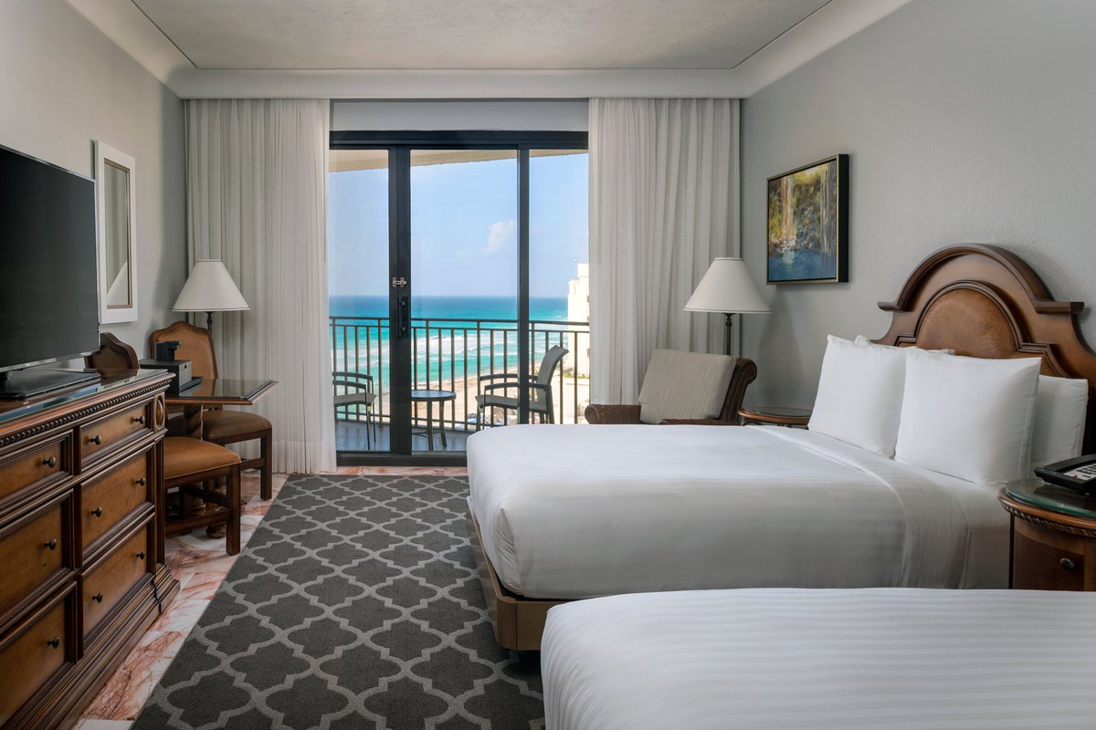 Marriott Cancun Resort tweet media