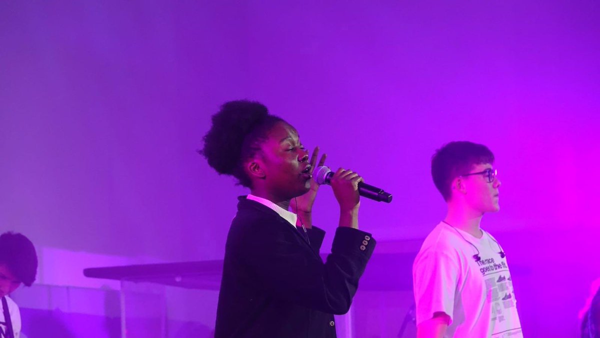WildfireLeeds's tweet photo. Our first Wildfire meeting last night was amazing! It was great to meet and worship with new people from around Leeds. Everyone is welcome to join us on the 3rd Sunday of every month. We will keep you updated with what’s going on! #wildfireleeds #bridgecommunitychurch https://t.co/YQnaoVOFRa