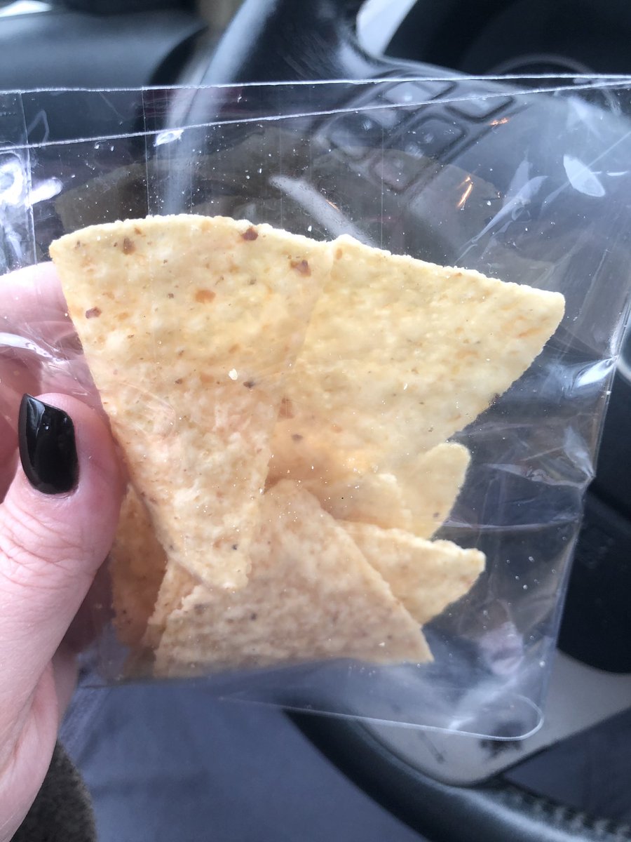 Veronica_Bug09's tweet photo. @McAlistersDeli since when does your TORTILLA soup come with FOUR chips... stop being stingy. https://t.co/N5BUaT3vbe