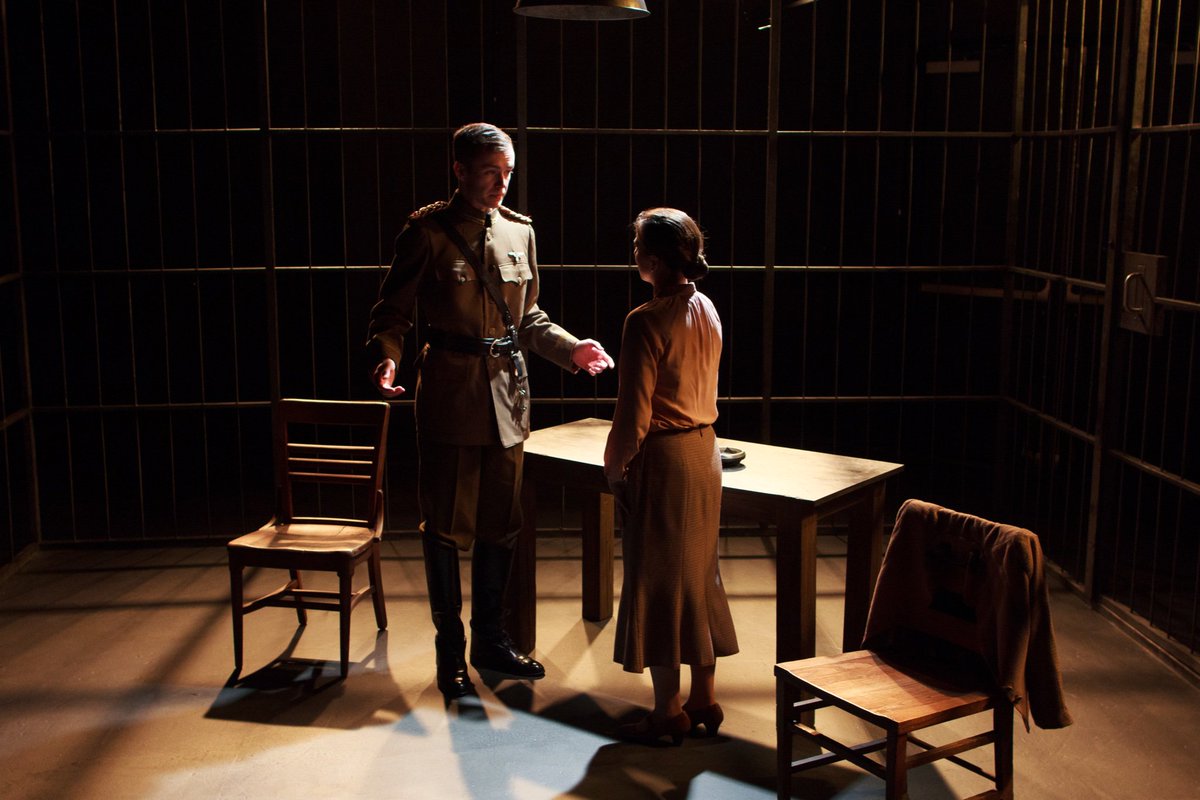 lunastageco's tweet photo. Audiences are loving Mrs. Stern! "A Masterful Production...Smart, Witty Writing...A Wildly Unpredictable Ride": https://t.co/irEzmkZ5kF Photo Credit: Kacey Stamats https://t.co/fvh9xQAGQj