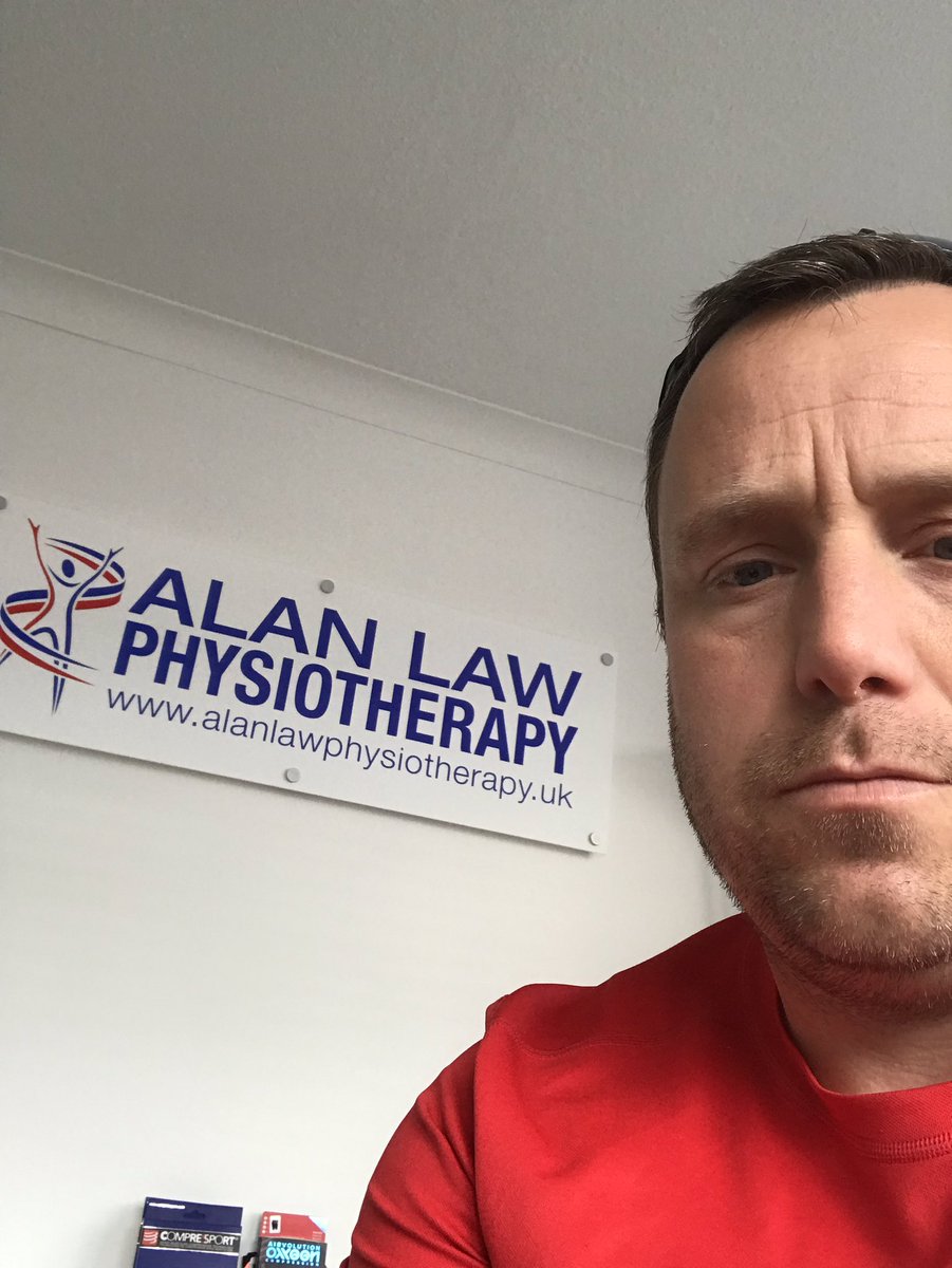 Been off a week. Clinic list is full of athletes. What have you guys been doing 🤦‍♂️🤷‍♂️ #physiotherapist #sportsphysiotherapy #sportsphysio #triathlon #swimbikerun #running #runners #swimming #swimmers