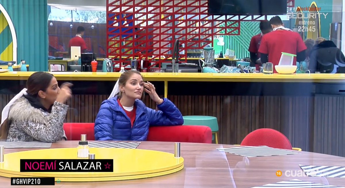 ghoficial's tweet photo. Tras la discusión de Gianmarco y Alba, ¿con quién te posicionas? 

🔄 Gianmarco
♥️ Alba

#GHVIP21O https://t.co/jIVJPOTAFQ