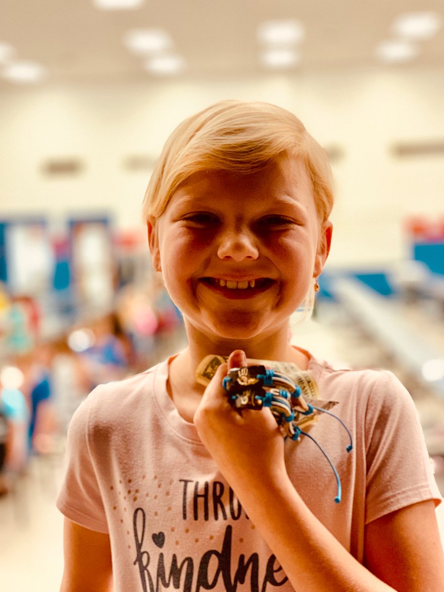 SFAGators's tweet photo. Great first day of selling @yudabands to support Ana! #wearthemovement #yudabands #BISDpride https://t.co/0Npake8i7J
