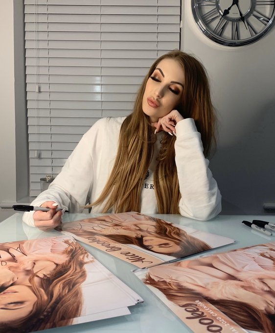 Let&rsquo;s do this 🖊- Signed calendars on pre sale now! https://t.co/g6lx9U93kd @Calendar_Girls_ https://t<a href="/tag/tb"class="tags"><span>#tb</span></a>