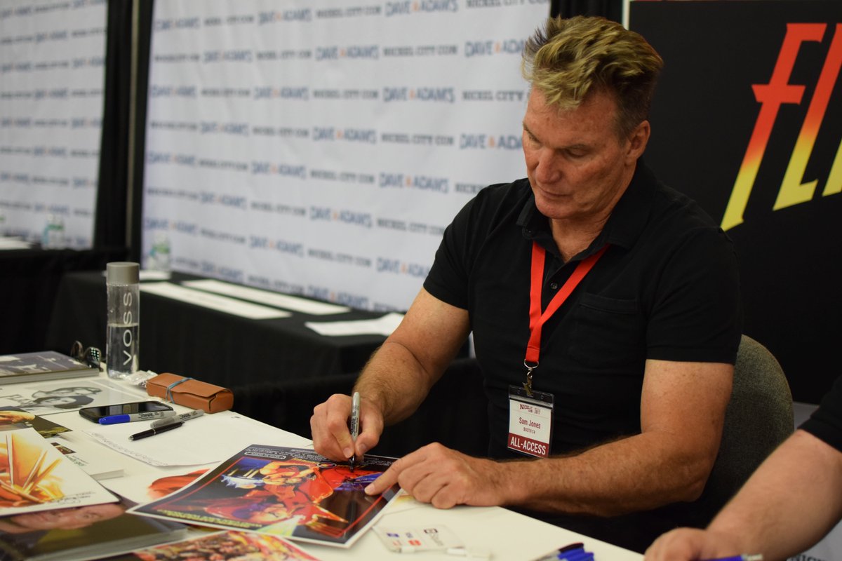 nickelcitycon's tweet photo. Everyone has their personal favorite Con guest, mine has always been non other than Flash Gordon, Sam Jones!
Which Nickel City Con guest has been your favorite?
#FlashGordon #SamJones #NCC2020 #FunInBuffalo https://t.co/vzK1Js8ChU