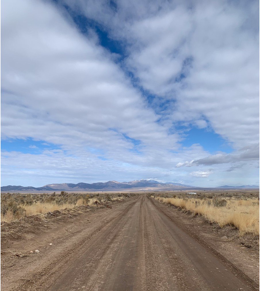 findurwildheart's tweet photo. Bend in the Road https://t.co/JzRVVj2BEe https://t.co/KSq52Asesc