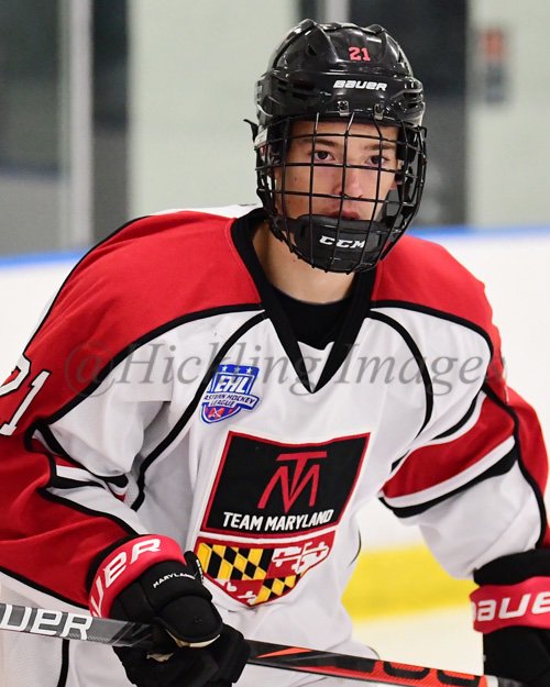 ruiter_jay's tweet photo. Last showcase in #Westchester Credits: @DanHickling https://t.co/QP64vfEqJ0 #teammaryland #MarylandPride #Eshow #EHL #EasternHockeyLeague https://t.co/j4p0UamCJl
