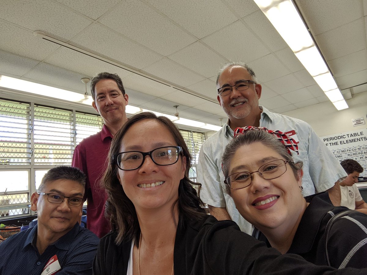 MrsYee808's tweet photo. #rcsummit19 welcoming committee minus @keith_hamana! Excited to enjoy the delicious popcorn from @Popcornexpress 🥰 @hickam_falcons @darksideoftech https://t.co/qSCX15HKkI
