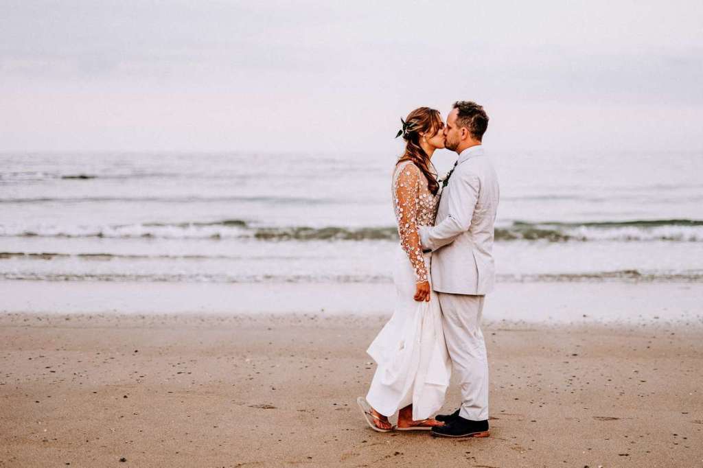 Ian and Kate @ The Rosevine wedding danward.co.uk/ian-kate-rosev…