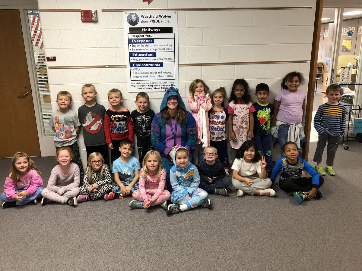 Hanging out with some kinders on pajama day! <a href="/WestfieldWolves/">WCS</a> #cusd300 #pajamaday